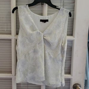 Sleeveless blouse